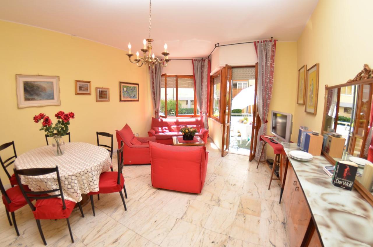 Ferienwohnung Carnevale Viareggio Exterior foto